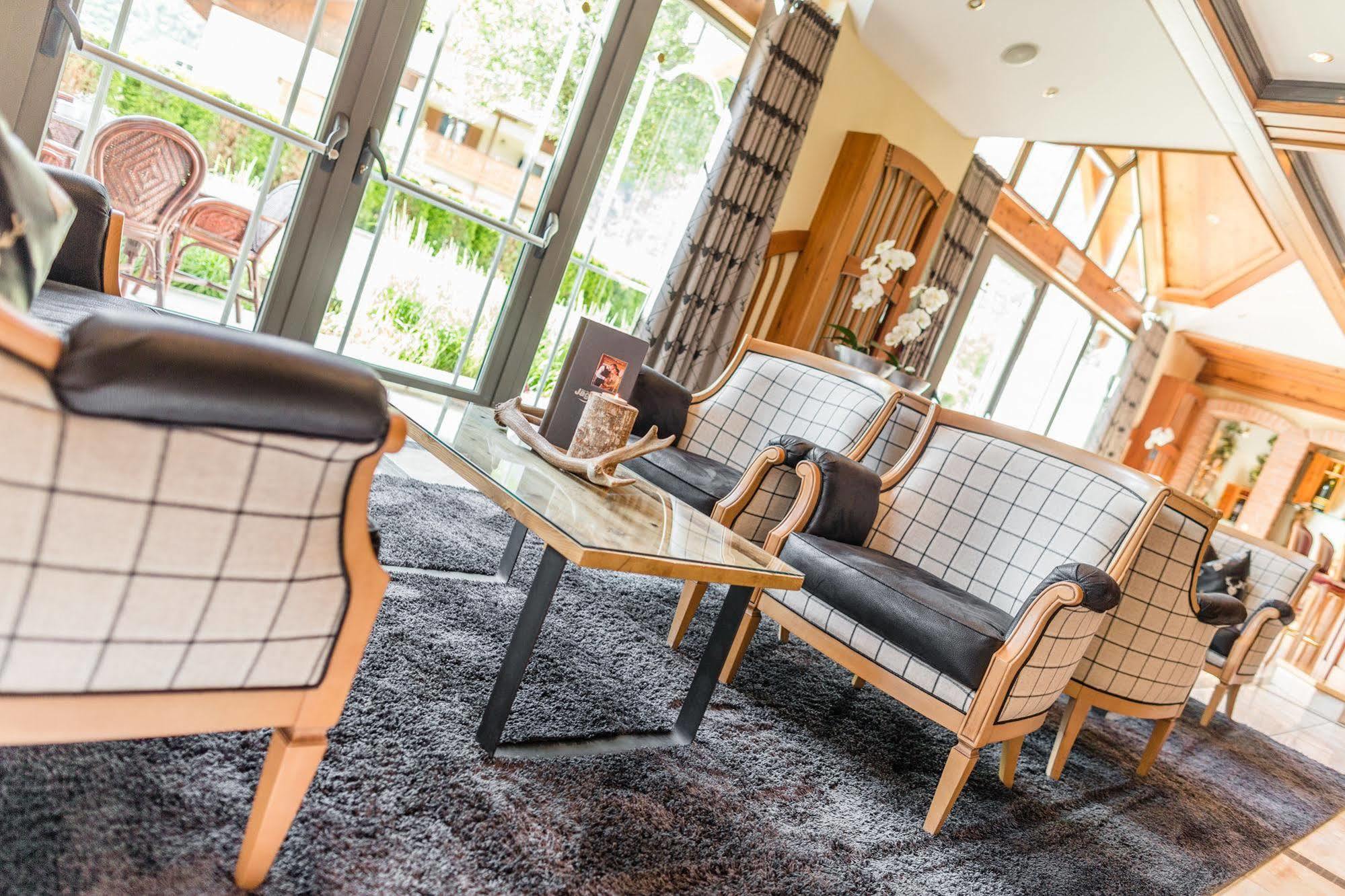 Dolcevita Hotel Jagdhof Laces Exterior foto